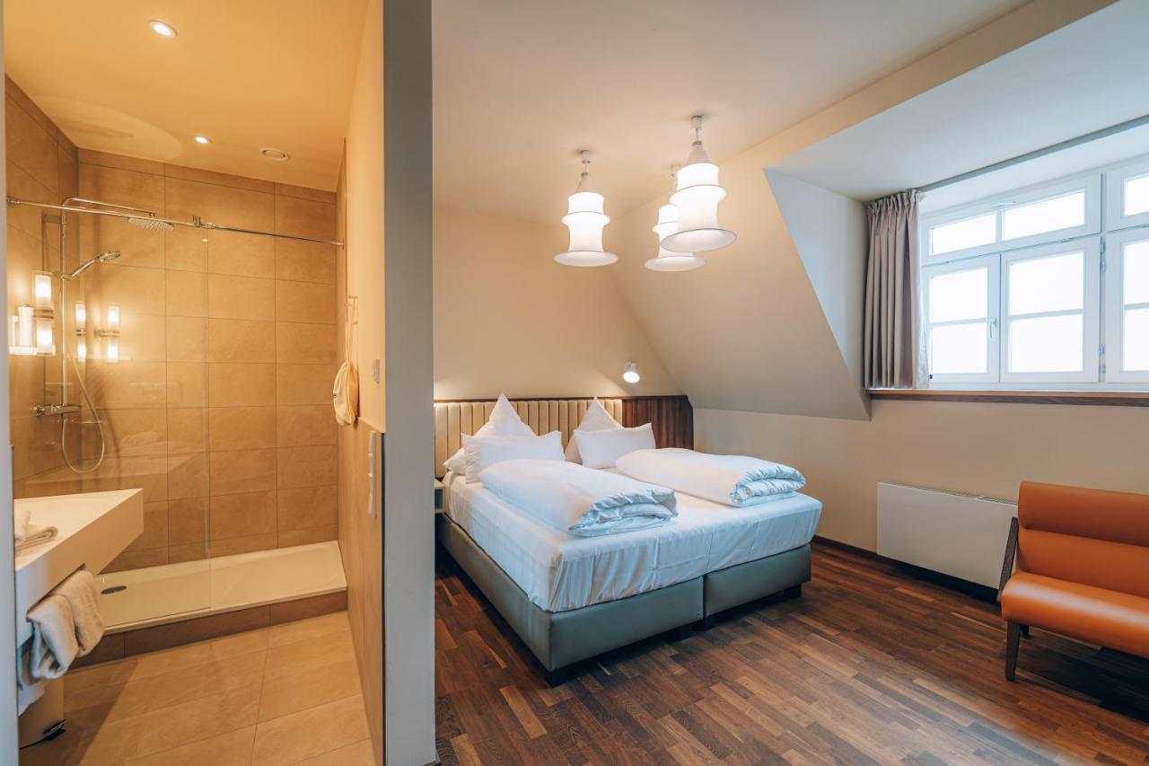 Hotel Amalia - Boutique Hotel ランツフート エクステリア 写真