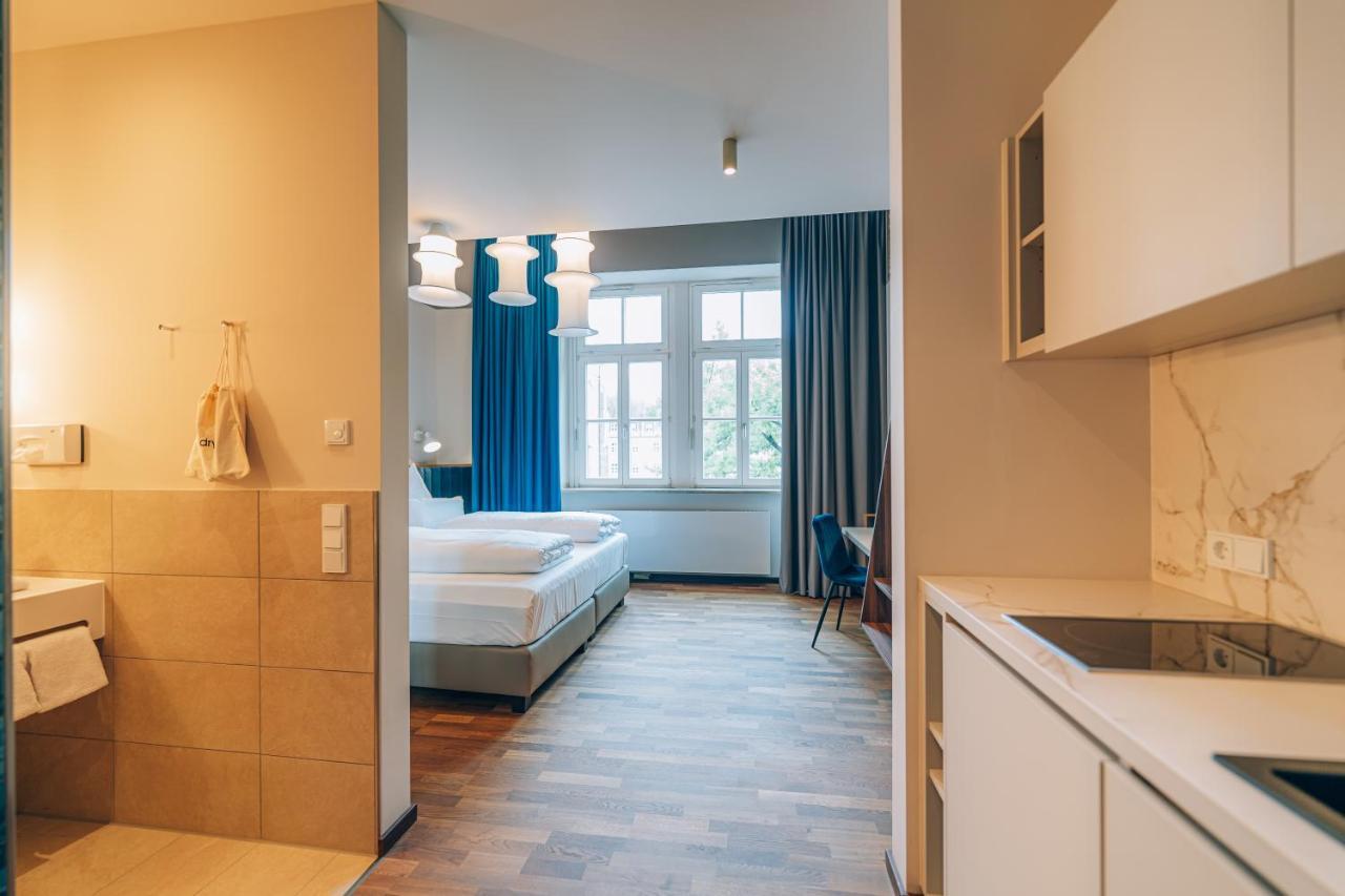 Hotel Amalia - Boutique Hotel ランツフート エクステリア 写真