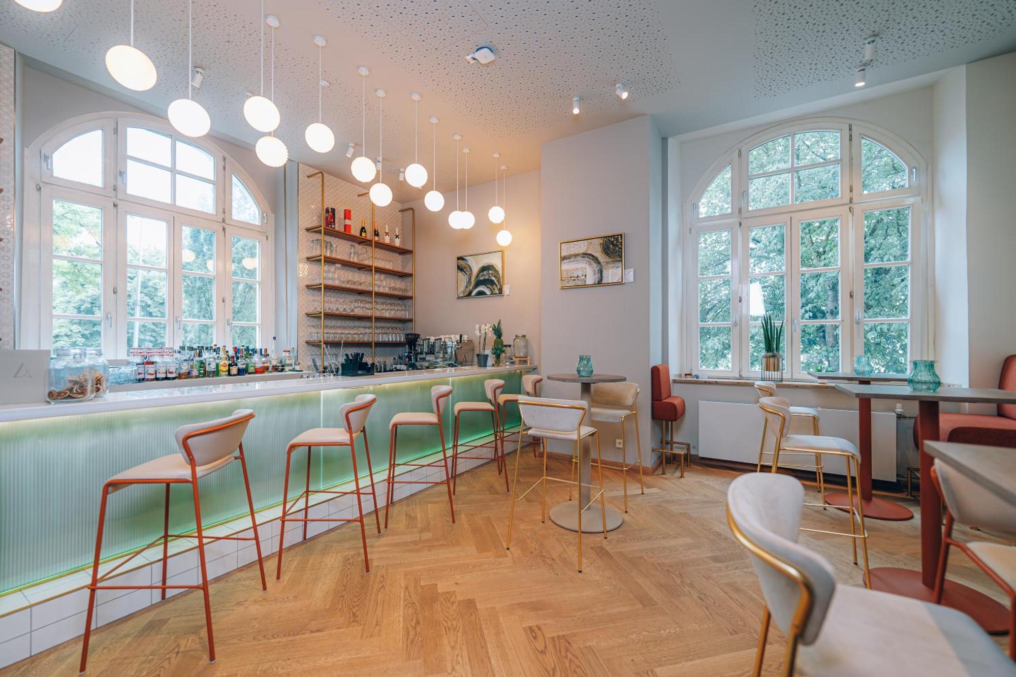 Hotel Amalia - Boutique Hotel ランツフート エクステリア 写真